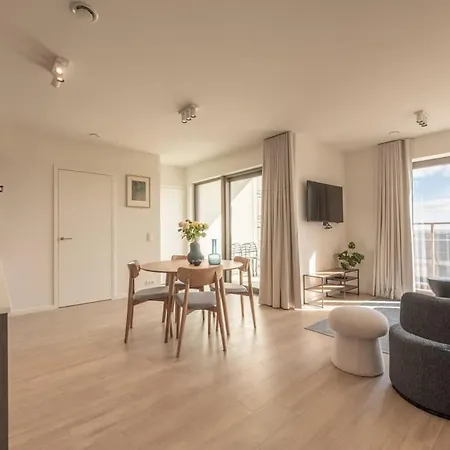 Modern With Stunning Terrace & Views 오스텐드